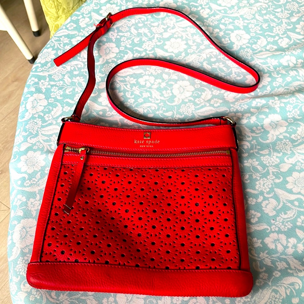 kate ♠️ spade Beautiful Red Crossbody Purse EUC!